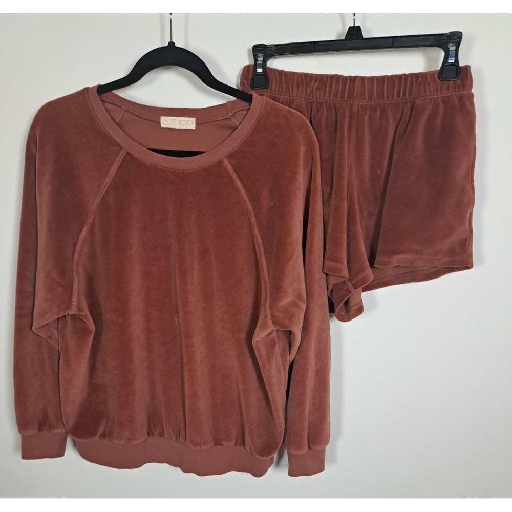 Suzi Kondi Rust Velvet Lounge Top & Shorts Set